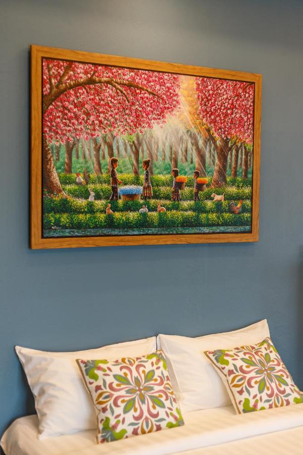 One Art And Gallery * Chiang Mai